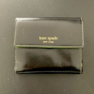 Kate Spade • Black & Green Wallet